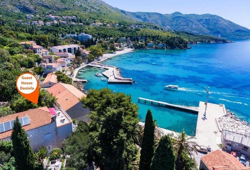 اتاق لوکس با چشم‌انداز دریا, Guest House Daniela