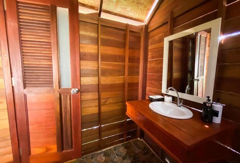프리미엄 방갈로, Lipe Beach Resort