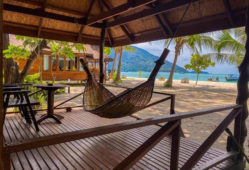 스탠다드 방갈로, Lipe Beach Resort