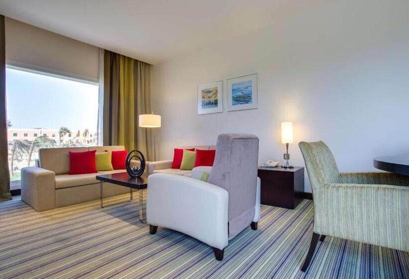 سوییت با چشم‌انداز دریا, Radisson Blu Resort Jizan