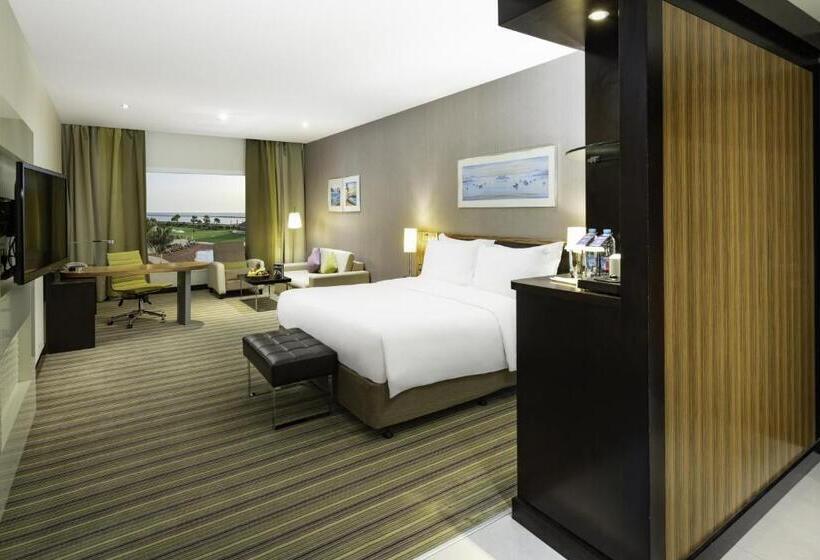 سوئیت با تخت بزرگ, Radisson Blu Resort Jizan