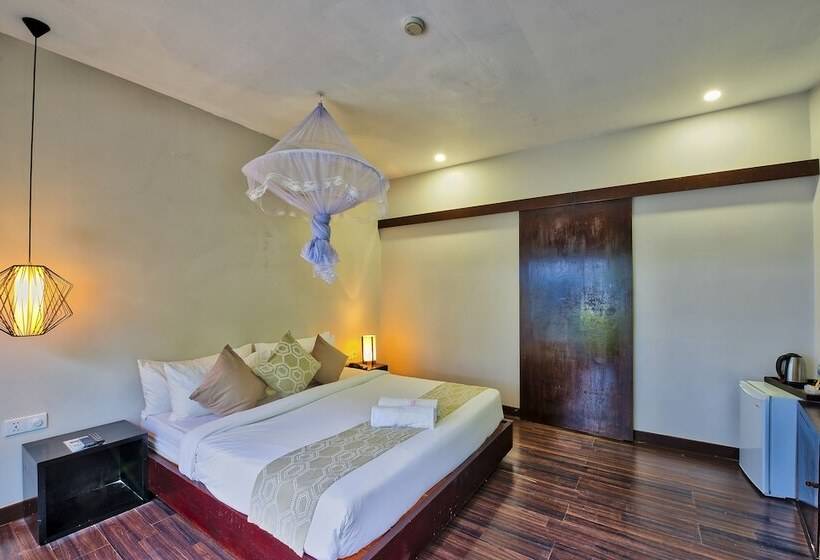 اتاق کلاب, Ren Resort