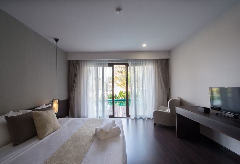 اتاق سوپریور با چشم‌انداز دریا, Ren Resort