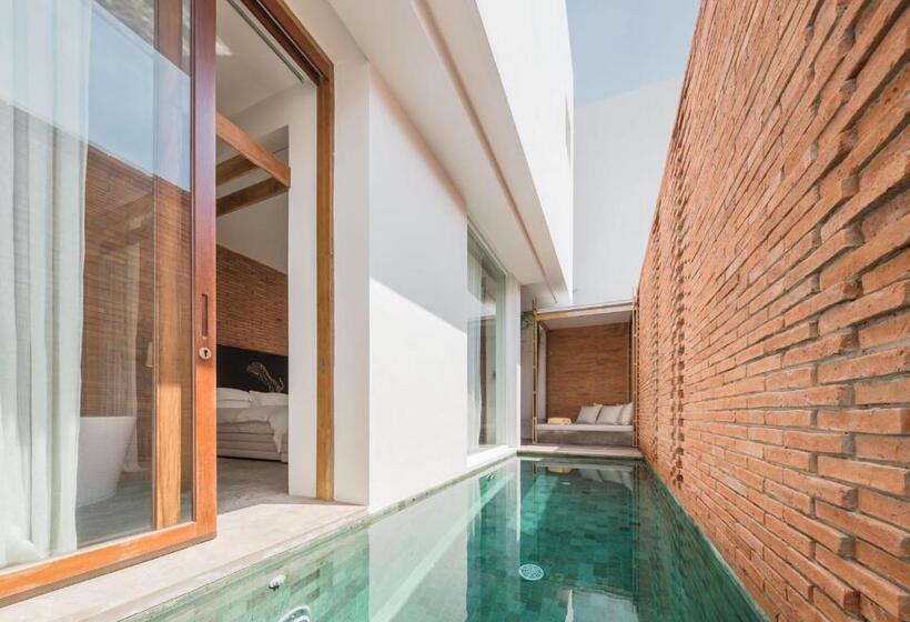 سوییت با استخر, Sala Ayutthaya