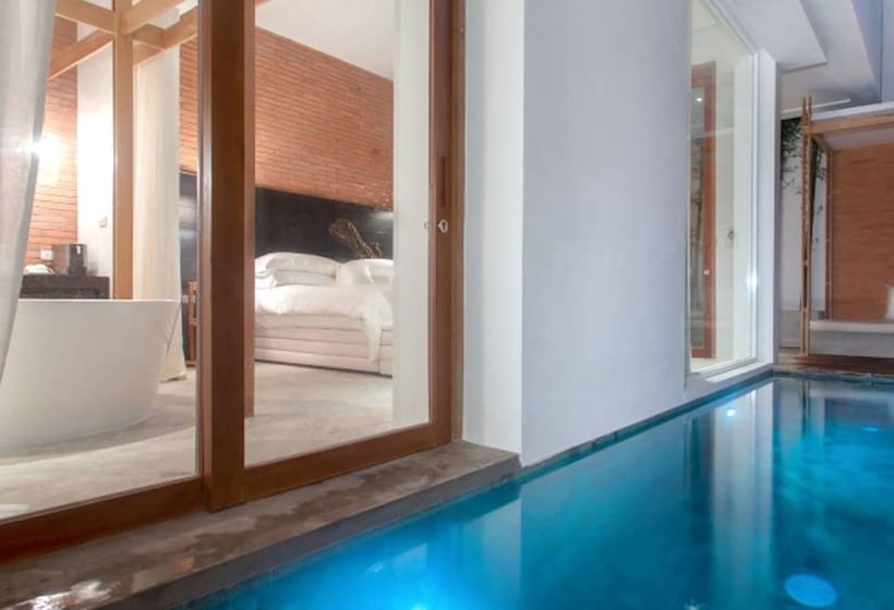 سوییت با استخر, Sala Ayutthaya