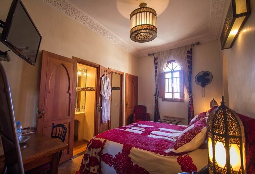 Номер Стандарт, Riad Thamayna