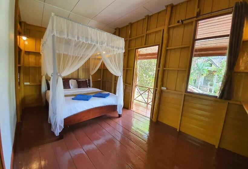 带花园景观的标准洋房, Tree Tops River Huts