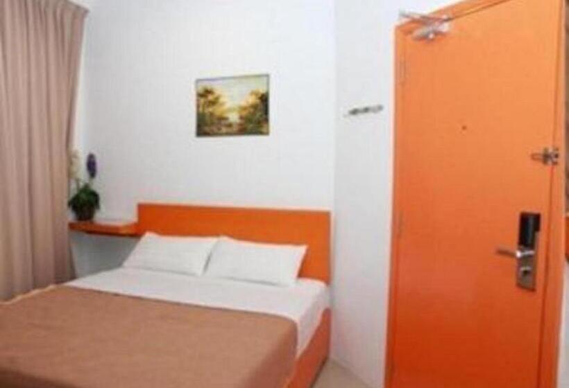 اتاق لوکس, 1 Hotel Kuchai Lama