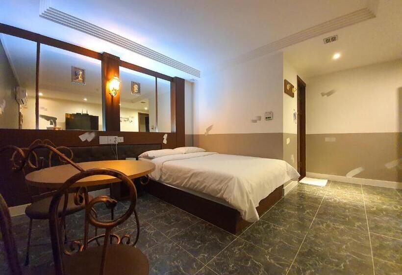 اتاق استاندارد, Friendly Dh Naissance Hotel By Mindrum Group