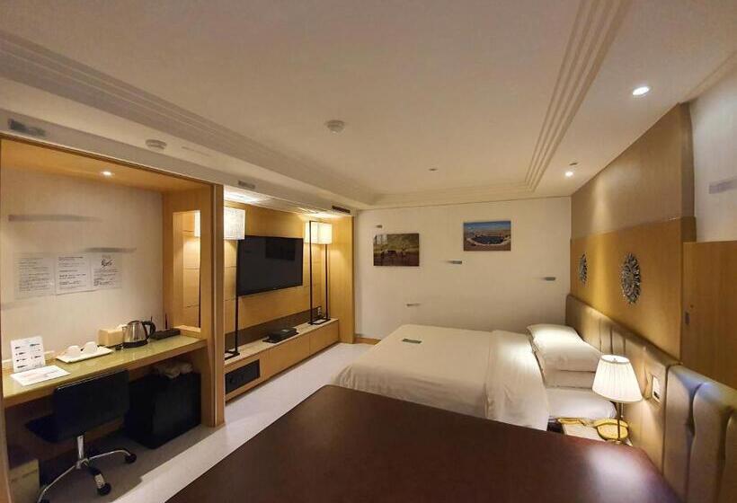 اتاق سوپریور خانوادگی, Friendly Dh Naissance Hotel By Mindrum Group
