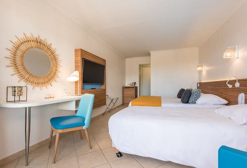 Triple Room Sea View, Hôtel De L Esterel Pierre & Vacances