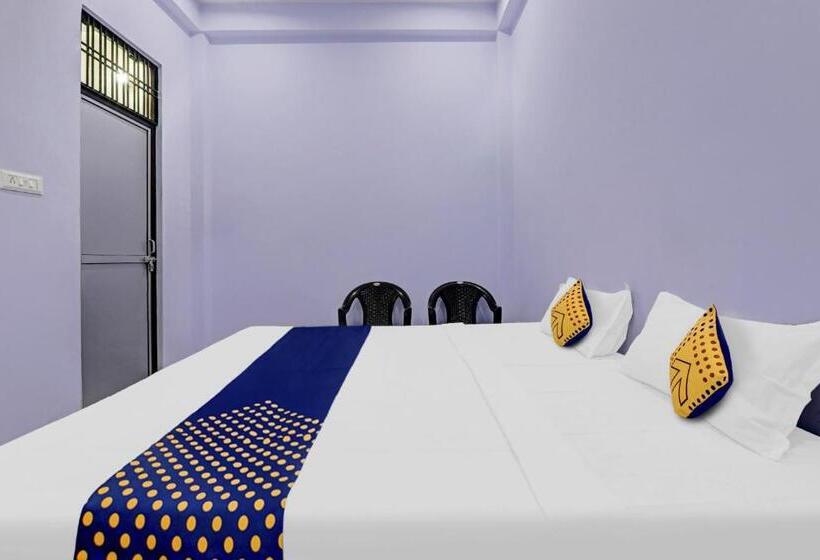 Трехместный Номер Классика, Spot On Hotel Atithi Residency