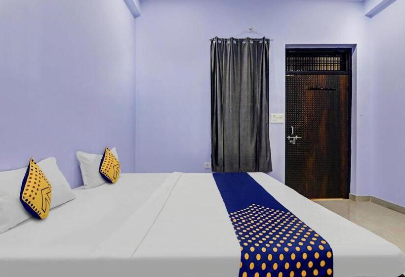 Трехместный Номер Классика, Spot On Hotel Atithi Residency