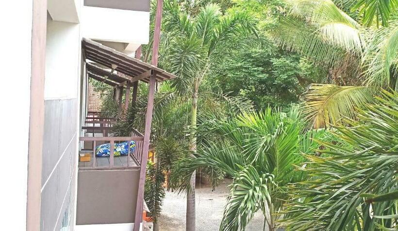 Студия Стандарт, Banyan Resort Bangsaen