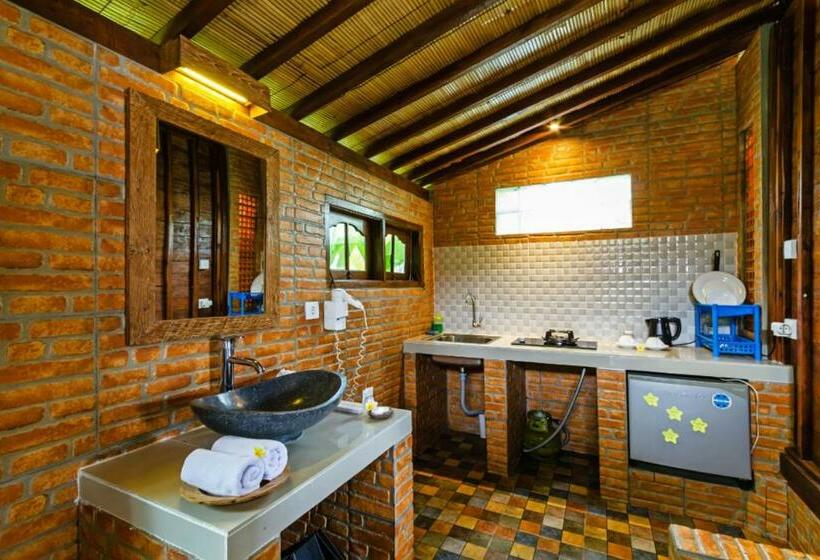 Бунгало Стандарт, Bali Natha Beach Front