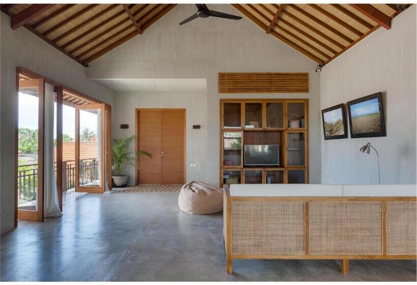 Вилла 4 Спальни, Zin Berawa Villas & Bungalows