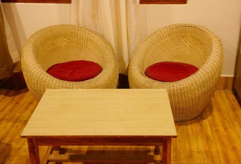 デラックスルーム, 9 Senses Group Hotels , Ravangla