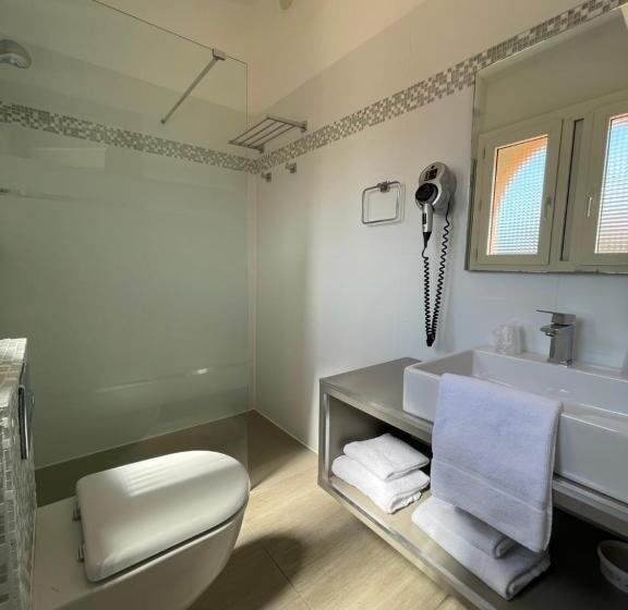 Номер Superior с Террасой, Hôtel L Escale Coté Port