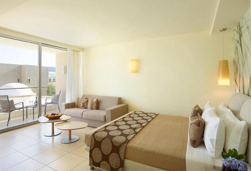 Номер Deluxe Вид на Сад, The Ixian Grand & All Suites  Adults Only