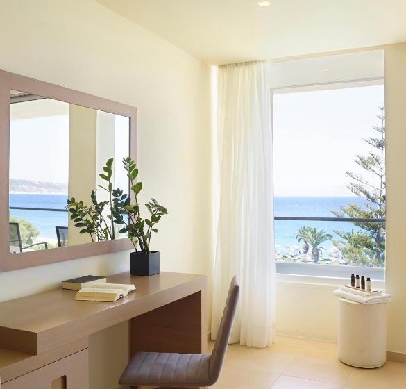 Номер Deluxe Вид на Море, The Ixian Grand & All Suites  Adults Only