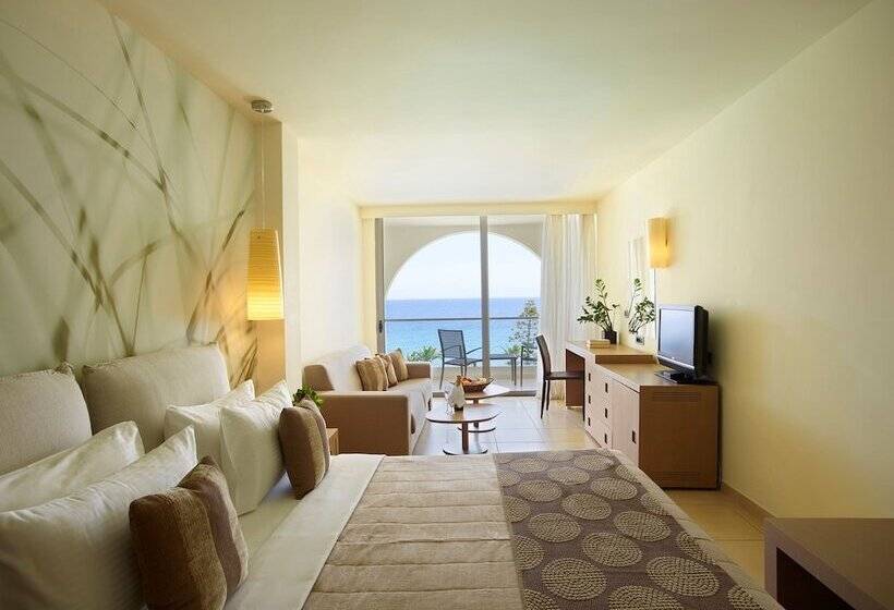Номер Deluxe Вид на Море, The Ixian Grand & All Suites  Adults Only