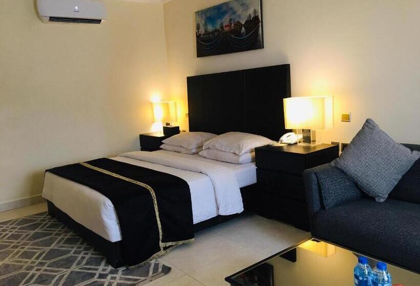 اتاق لوکس با تخت بزرگ, Summerset Continental Hotel Maitama By T E L E Hospitality