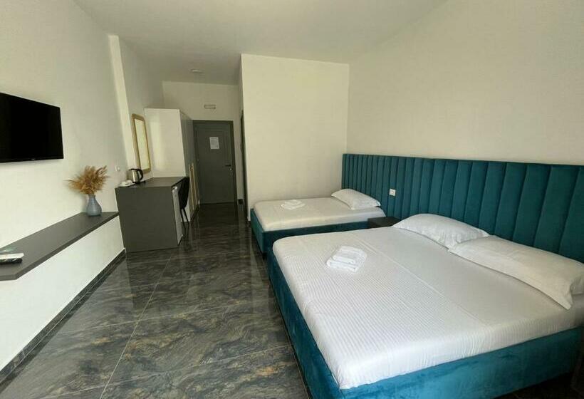 豪华三人间, Leodori 3 Suites