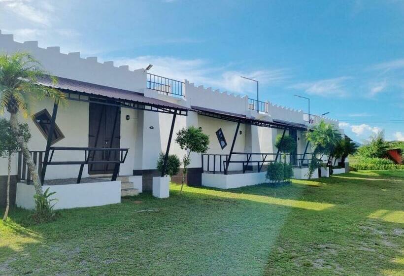 Номер Стандарт с Балконом, The Green Season Resort