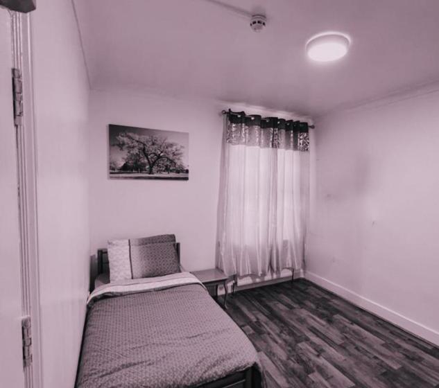 Дом 1 Спальня, Woodgreen House