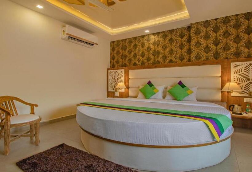 Номер Стандарт, Treebo Haveli Resort Roots, Bhupatwala Haridwar