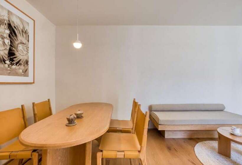 سوییت لوکس, Casa Ofelia