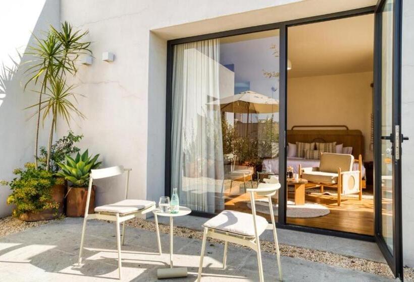 سوییت جونیور با بالکن, Casa Ofelia