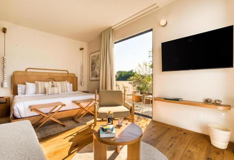 سوییت جونیور با بالکن, Casa Ofelia