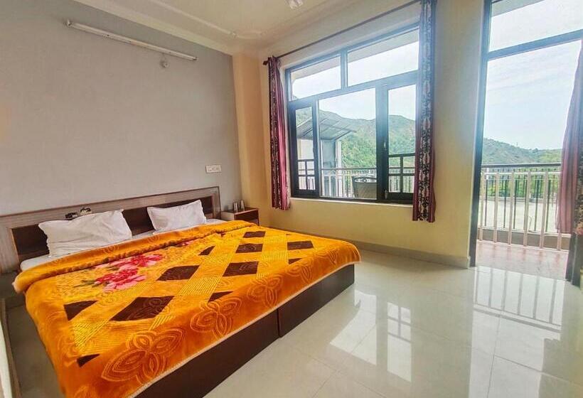 4인용 스탠다드 룸, Rnb Mcleodganj