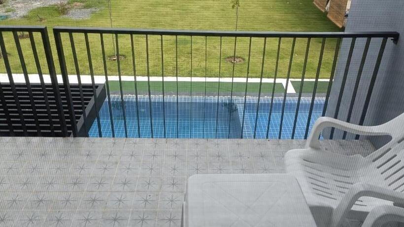 스탠다드 룸, Family Pool View บ้านพักครอบครัวและสระว่ายน้ำ