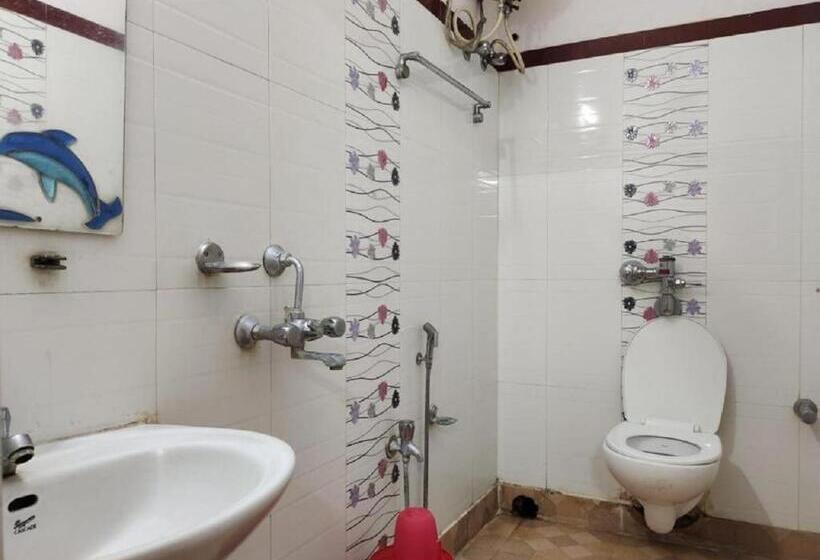 Номер Deluxe, New Classic Inn   New Digha
