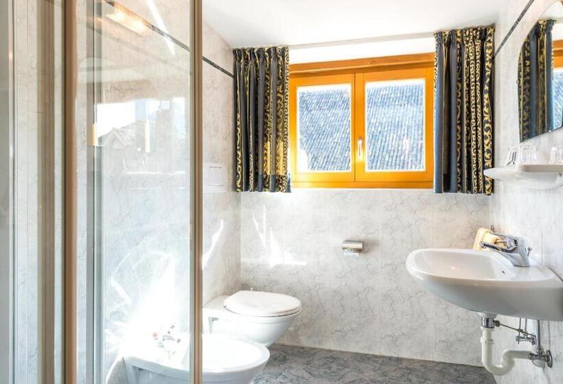 Номер Стандарт с Балконом, B&b Zum Guten Tropfen