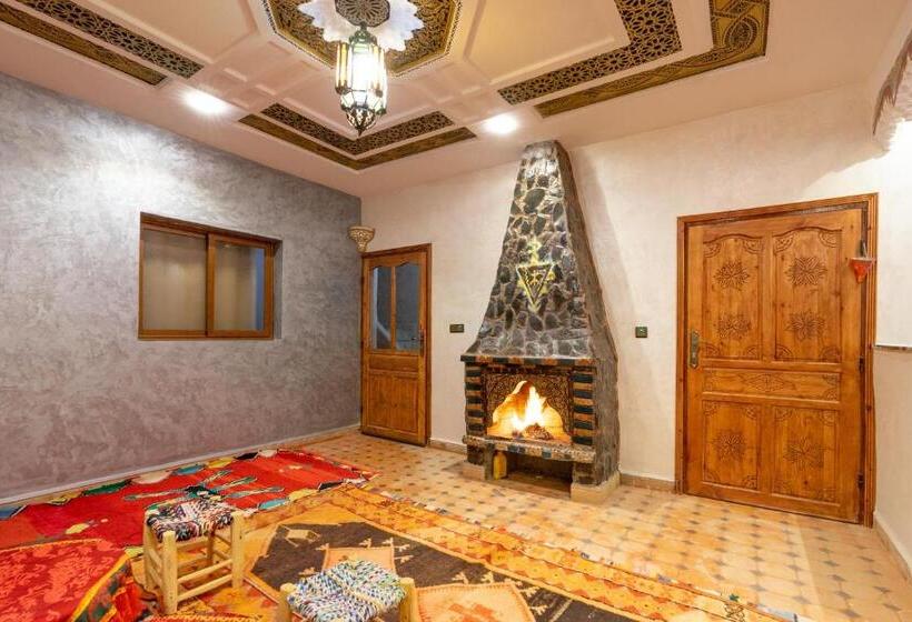 带阳台的豪华间, Riad Imnane Lodge