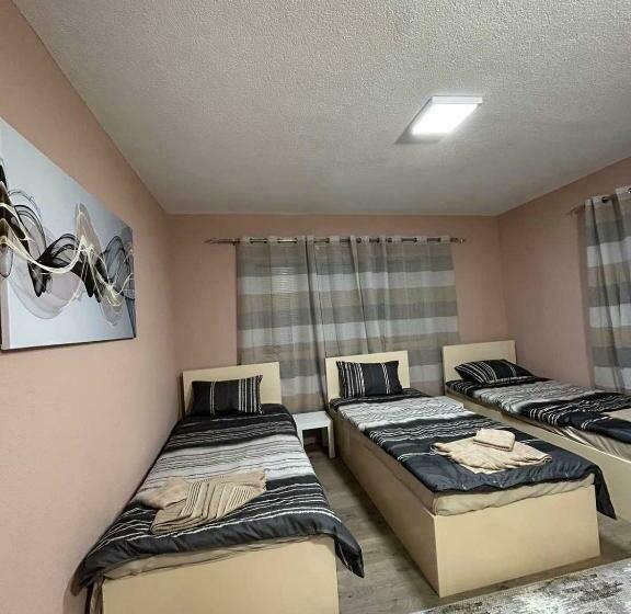 اتاق استاندارد سه نفره, Apartments & Restaurant Despina