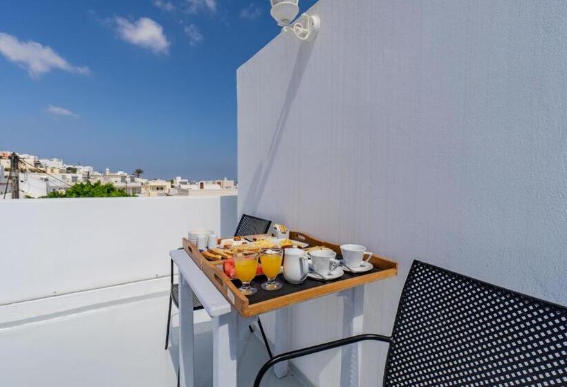 Президентский Люкс, Central Fira Suites