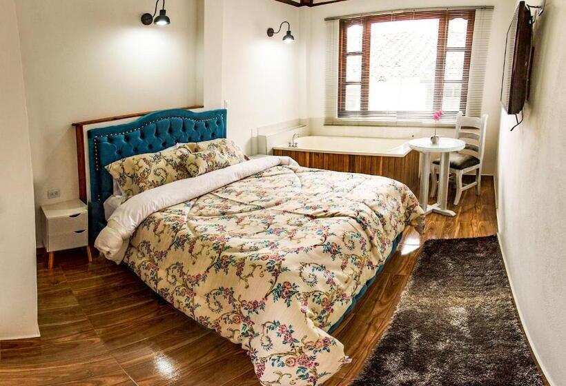 Полулюкс, Bahía Olivo Boutique & Spa