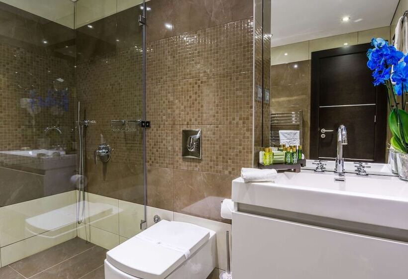 Номер Стандарт с Балконом, Best Western Plus Olives City Hotel   Free Parking