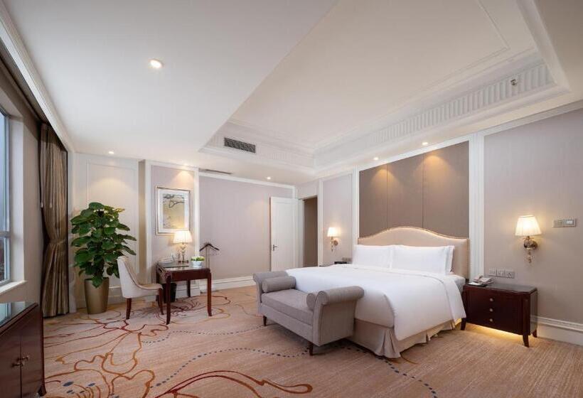 סוויטה יוקרתית, Sofitel Xining
