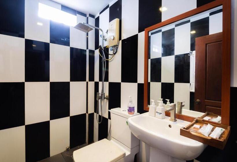 اتاق لوکس با بالکن, Soksan Angkor Villa