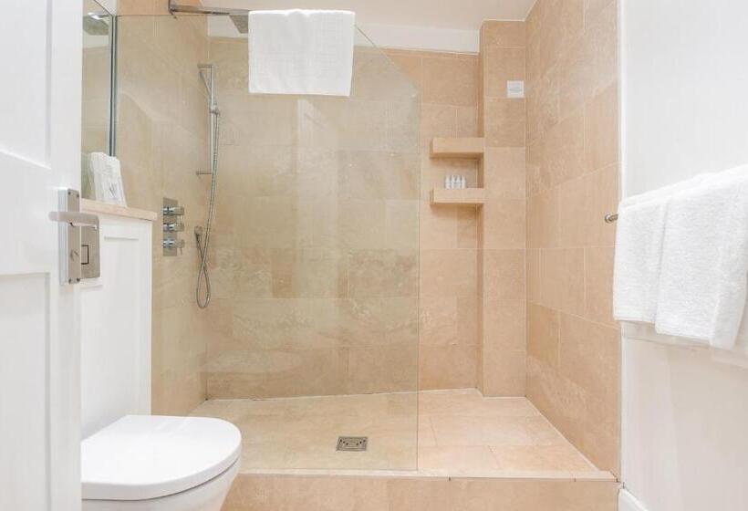 Студия Стандарт, Nell Gwynn House Apartments & Rooms