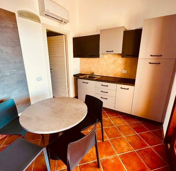Apartamento 1 Dormitorio, Residence Le Rocce Rosse