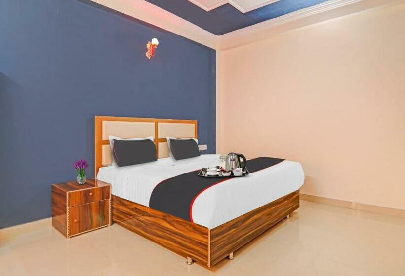 Трехместный Номер Классика, Collection O Sundaram Resort