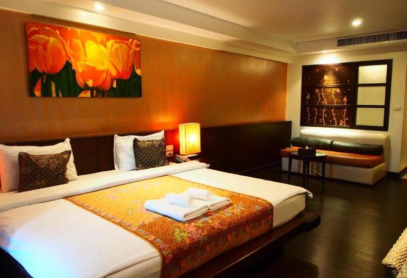 Monolocale Standard con Terrazza, Baan Suwantawe