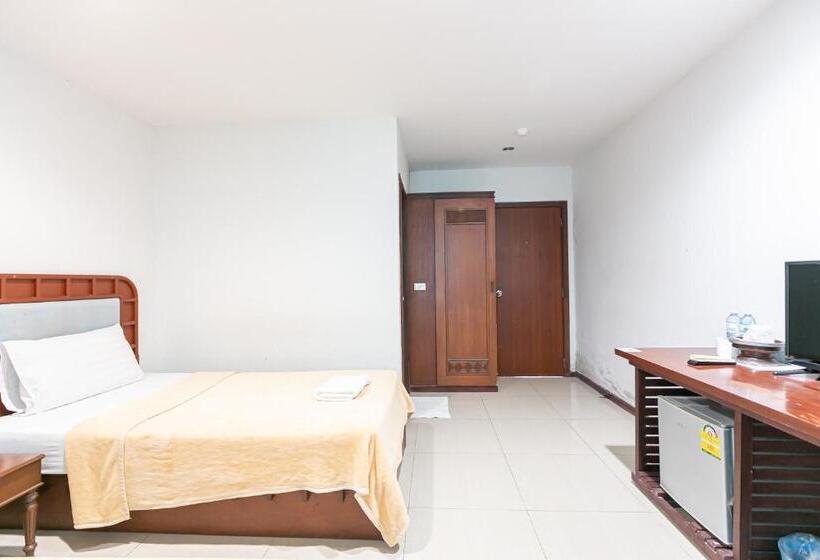 اتاق استاندارد, Deeden Pattaya Resort