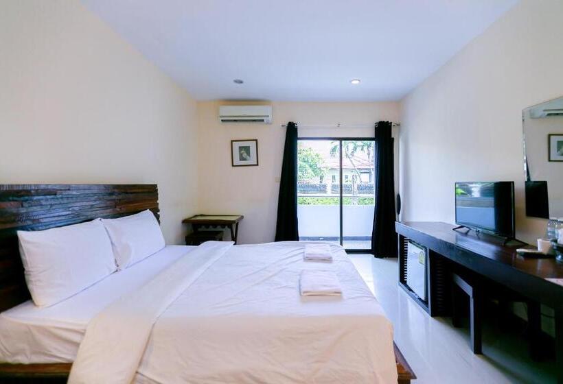 اتاق سوپریور, Deeden Pattaya Resort